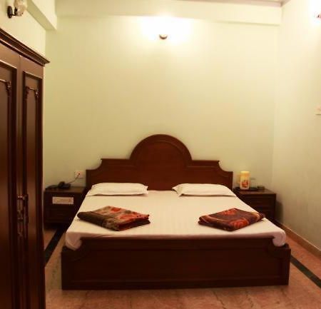 Lloyds Guest House, North Boag Road, T. Nagar Chennai Rom bilde