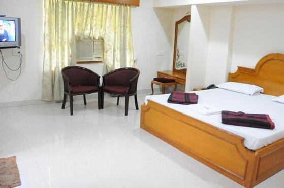 Lloyds Guest House, North Boag Road, T. Nagar Chennai Eksteriør bilde