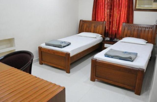 Lloyds Guest House, North Boag Road, T. Nagar Chennai Eksteriør bilde